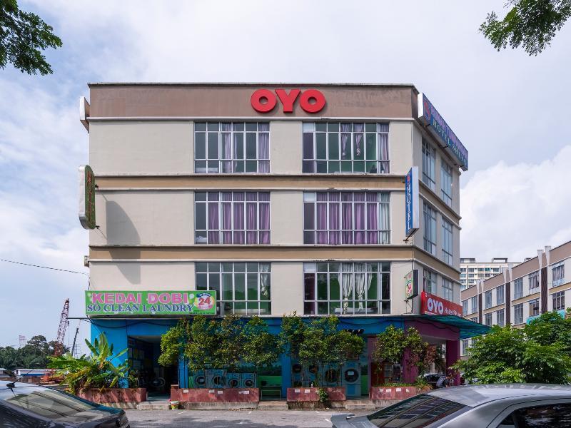 Oyo 1172 Hotel Shlyo Nusajaya  Buitenkant foto